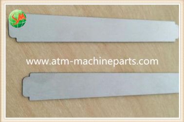 01750043095 ชิ้นส่วนอะไหล่ชิ้นส่วนอะไหล่เอทีเอ็ม Wincor XE Clamping Spring Leaf 1750043095
