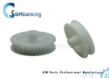 สีขาว NCR ATM อะไหล่ Presenter Motor Gear 445-0600705 4450600705 ใหม่ที่เป็นต้นฉบับ
