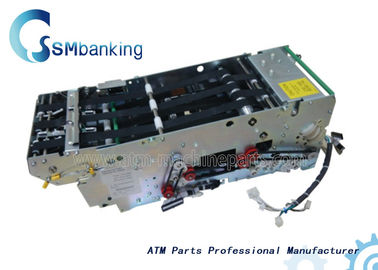 เครื่อง ATM ของธนาคาร 445-0677375 NCR 5877 ผู้นำเสนอ 4450677375