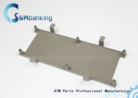 4450615777 NCR ATM Part เครื่องจ่ายเงินสด NCR PCB Cover Support 445-0615777 On Sale