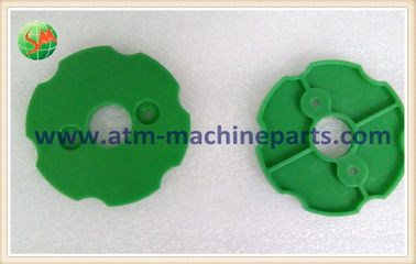 Plastic Green Presenter ล้อเลื่อน 445-0618501 ชิ้นส่วนเครื่องเอทีเอ็ม SS22