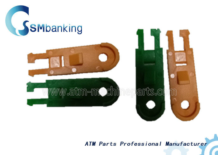 Serv Serv Slide Snap Latch ชิ้นส่วน ATM NCR 009-0023328 สีเหลือง / เขียว